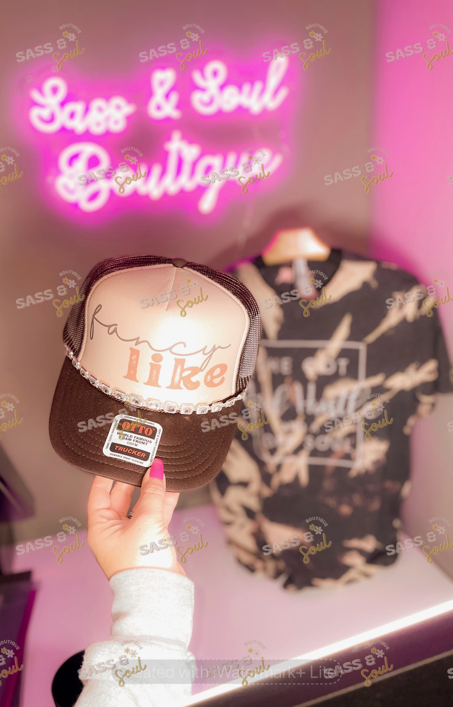 Fancy Like - Trucker Hat w/ Chain